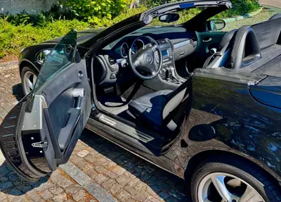 Mercedes-Benz SLK 200 Kompressor — Cabriolet sportif automatique, 57'900 km seulement — Miniature 8