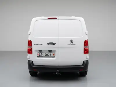 PEUGEOT E-EXPERT 50 kWh Premium — Utilitaire électrique compact, idéal pour professionnels — Armaturenbrett