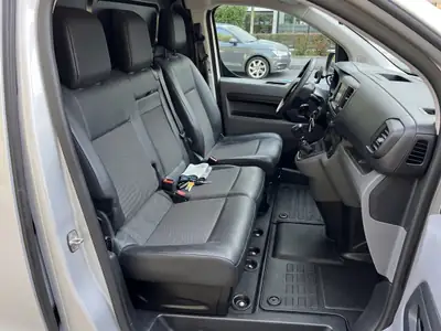 PEUGEOT E-EXPERT 50 kWh Premium — Utilitaire électrique compact, idéal pour professionnels — Miniatur 10