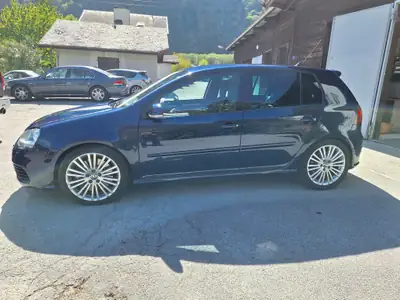 VW Golf 3.2 V6 R32 DSG 4motion — Performance 250 ch, transmission intégrale — détail