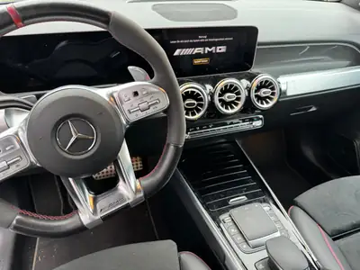 Mercedes-Benz GLB 35 AMG — SUV compact sportif 4x4, seulement 63'000 km — interni