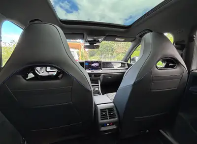 VW Tayron 1.5 TSI eHybrid 272 ch — SUV rechargeable, autonomie électrique >100 km — Miniature 7