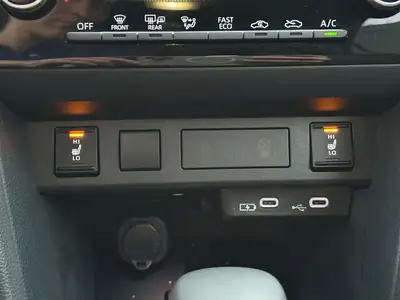 Toyota Yaris Cross 1.5 Hybrid Style — Citycar écologique avec garantie constructeur jusqu'à 10 ans — Miniatura 27