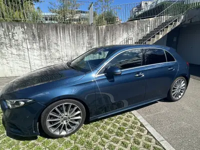 Mercedes-Benz Classe A 250 AMG Line — Berline compacte sportive, toit panoramique et caméra 360° — arrière