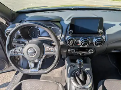 Nissan Juke 1.0 DIG-T N-Connecta — Compact SUV urbain, frais de contrôle passés — Miniature 9