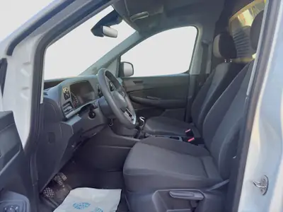 VW Caddy Cargo 1.5 TSI 2024 — Utilitaire compact fiable, 44'000 km, garantie constructeur — Miniatura 9