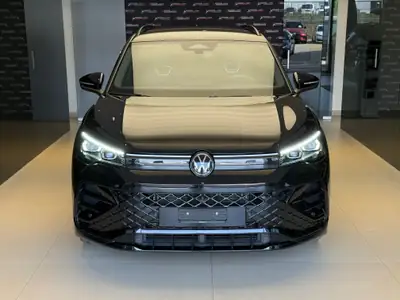 VW Tiguan 1.5 TSI evo2 mHEV R-Line — SUV hybride essence, 18 600 km seulement — Seitenansicht