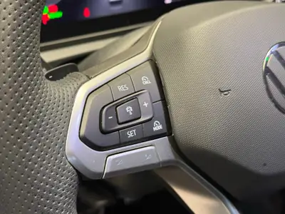 VW Tiguan 1.5 TSI evo2 mHEV R-Line — SUV hybride essence, 18 600 km seulement — Miniatur 13