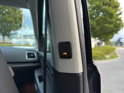 VW Sharan 2.0 TDI 4Motion — Monospace 7 places, 4x4 intégral et traction sûre — Miniatura 19