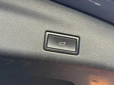 VW Sharan 2.0 TDI 4Motion — Monospace 7 places, 4x4 intégral et traction sûre — Miniatura 24