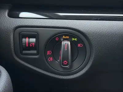 VW Sharan 2.0 TDI 4Motion — Monospace 7 places, 4x4 intégral et traction sûre — Miniatura 27