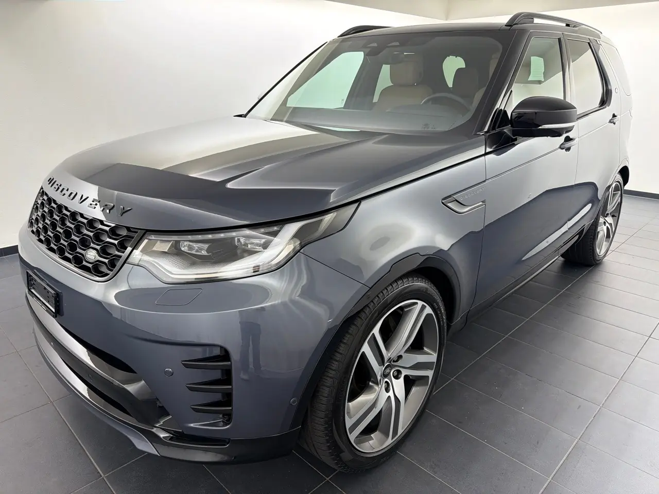 Land Rover Discovery 3.0D I6 350 Dyn HSE — SUV 7 places, motorisation premium, quasi neuf
