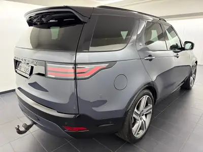 Land Rover Discovery 3.0D I6 350 Dyn HSE — SUV 7 places, motorisation premium, quasi neuf — Heckansicht