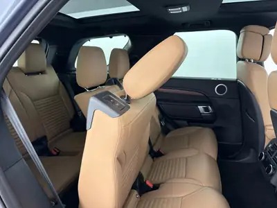Land Rover Discovery 3.0D I6 350 Dyn HSE — SUV 7 places, motorisation premium, quasi neuf — Miniatur 8