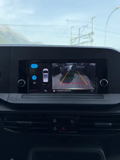 VW Caddy 2.0 TDI Liberty — Monospace pratique, diesel économique, sans sinistre — Miniatura 12