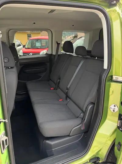 VW Caddy 2.0 TDI Liberty — Monospace pratique, diesel économique, sans sinistre — Miniatura 14