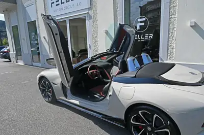 MG Cyberster 77kWh 4WD — Cabriolet électrique sportif, premier propriétaire suisse — Miniature 7