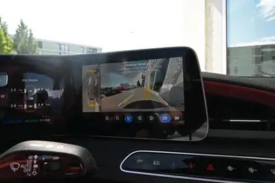 MG Cyberster 77kWh 4WD — Cabriolet électrique sportif, premier propriétaire suisse — Miniature 16