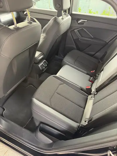 Audi Q3 Sportback 35 TFSI S line — SUV coupé premium, 1ère main, 60 000 km — vista posteriore