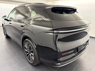 ZEEKR 7X 100kWh Long Range — SUV électrique spacieux, autonomie maximale — fianco