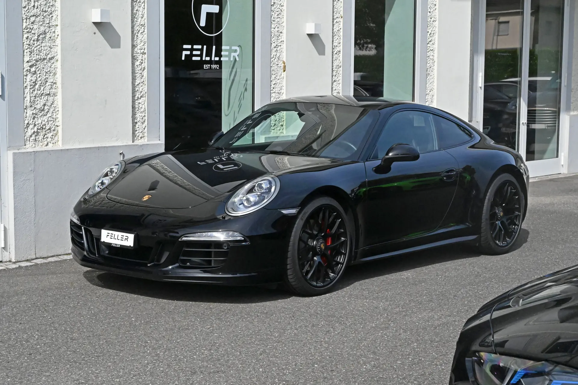 Porsche 911 Carrera 4 GTS PDK — Coupé sportif all-wheel drive, 430 ch, entretien complet — Außenansicht
