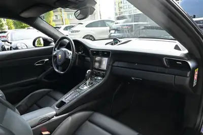 Porsche 911 Carrera 4 GTS PDK — Coupé sportif all-wheel drive, 430 ch, entretien complet — Miniatura 26