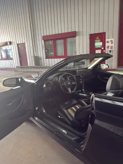 BMW M4 Competition Cabriolet — 450 ch, toiture électrique, occasion rare — Miniature 9