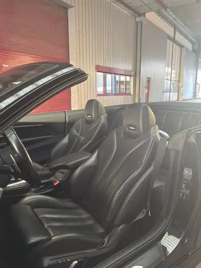 BMW M4 Competition Cabriolet — 450 ch, toiture électrique, occasion rare — Miniature 10