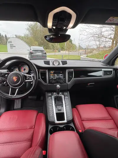Porsche Macan 3.6 V6 Turbo — SUV sportif 400 ch, sans sinistre, 115'000 km — dashboard