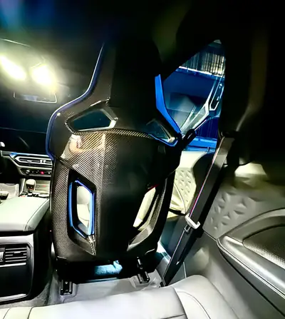 BMW M2 Coupé Steptronic — Performance 460 ch, M Race Track Paket, Premier propriétaire — detail