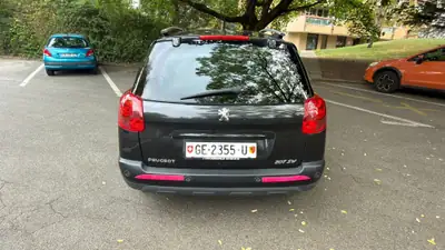 Peugeot 207 SW 1.6 16V Outdoor — Monospace compact robuste, toit panoramique, 115'000 km — cruscotto