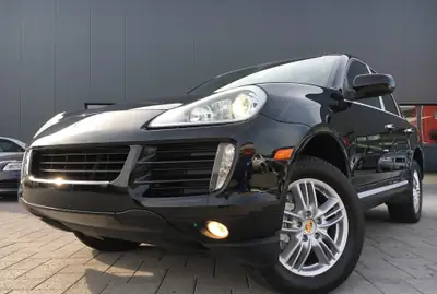 Porsche Cayenne S 4.8 — SUV sportif 385 ch, seulement 49'000 km — vue extérieure