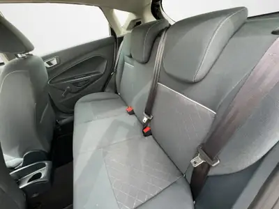 Ford Fiesta 1.4 16V Trend 2012 — Citadine fiable avec 2 jeux de roues inclus — Miniatura 12