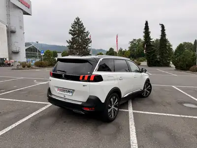 Peugeot 5008 2.0 BlueHDi 180 GT — Spacieux 7-places, diesel performant, équipement premium — côté