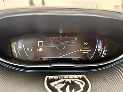Peugeot 5008 2.0 BlueHDi 180 GT — Spacieux 7-places, diesel performant, équipement premium — tableau de bord