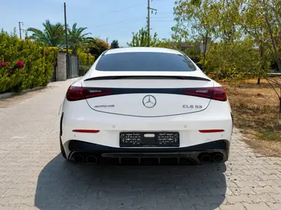 Mercedes-AMG CLE 53 4MATIC+ — Coupé haute performance hybride, 46'000 km seulement — cruscotto