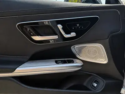 Mercedes-AMG CLE 53 4MATIC+ — Coupé haute performance hybride, 46'000 km seulement — Miniatura 10