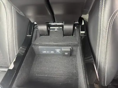 Land Rover Range Rover Velar R-Dynamic P 300 HSE — Élégance britannique et technologie premium — Miniatur 25