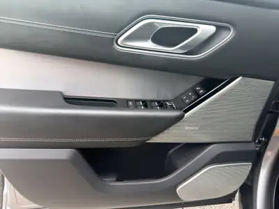 Land Rover Range Rover Velar R-Dynamic P 300 HSE — Élégance britannique et technologie premium — Miniatur 26