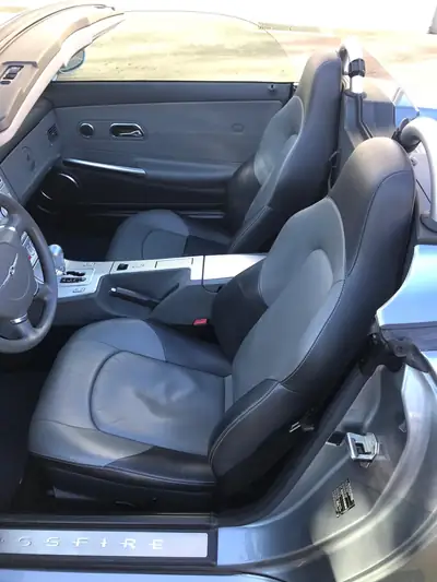 Chrysler Crossfire 3.2 V6 Roadster — Cabriolet sportif américain, seulement 59 500 km — tableau de bord