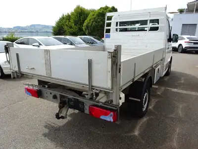 MAN TGE 3.180 4x4 Automat — Utilitaire robuste 4x4, boîte automatique, 115'000 km — vista posteriore