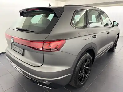 VW Touareg 3.0 TDI R-Line — SUV premium diesel, 5200 km, première main — Heckansicht