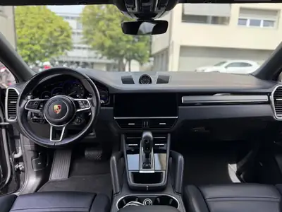 Porsche Cayenne 3.0 V6 Platinum Edition — SUV premium 340 ch, peu kilométré, Porsche Approved — Miniatura 9