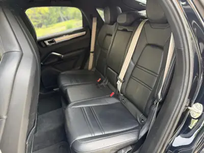 Porsche Cayenne 3.0 V6 Platinum Edition — SUV premium 340 ch, peu kilométré, Porsche Approved — Miniatura 15