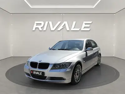 BMW 325i — Berline élégante 2006, moteur performant et finition premium — vue extérieure