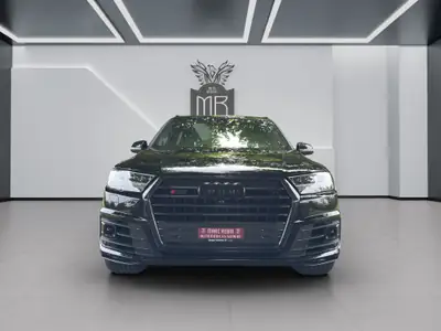 Audi SQ7 4.0 TDI Quattro — SUV 7 places premium, 435 ch, très bon état — fianco