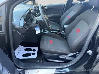Ford Fiesta 1.0 SCTi MHEV ST Line X — Citadine hybride légère, automatique et économe — Miniature 9