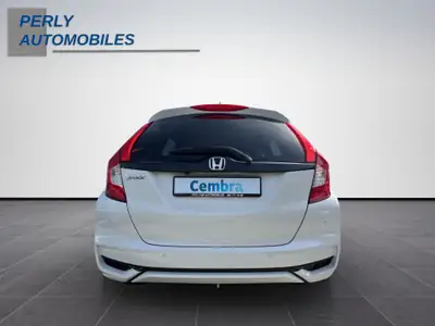 Honda Jazz 1.3i Elegance — Citadine polyvalente, faible kilométrage et expertisée — Heckansicht