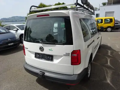 VW Caddy Maxi 1.4 TGI BlueMotion — Utilitaire écologique bi-carburant, 40 000 km — vista posteriore