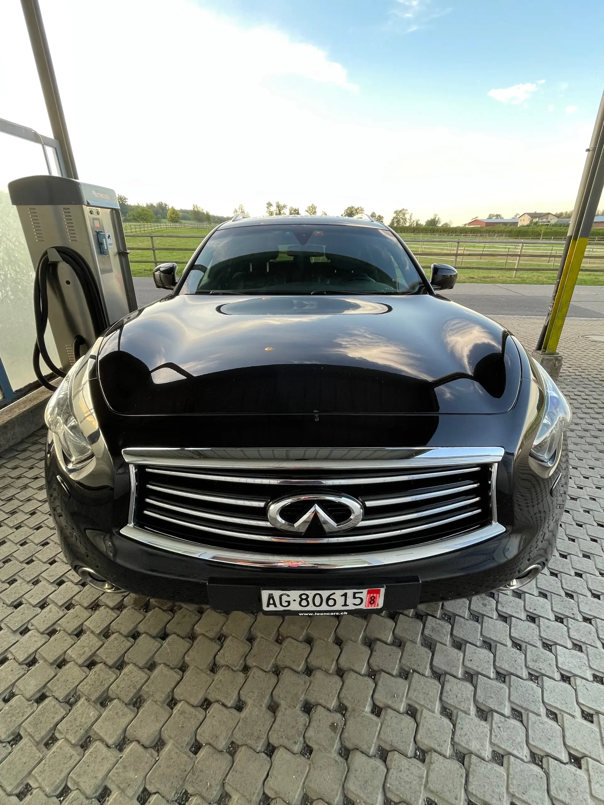 Infiniti QX70 2016 occasion Auw — 1